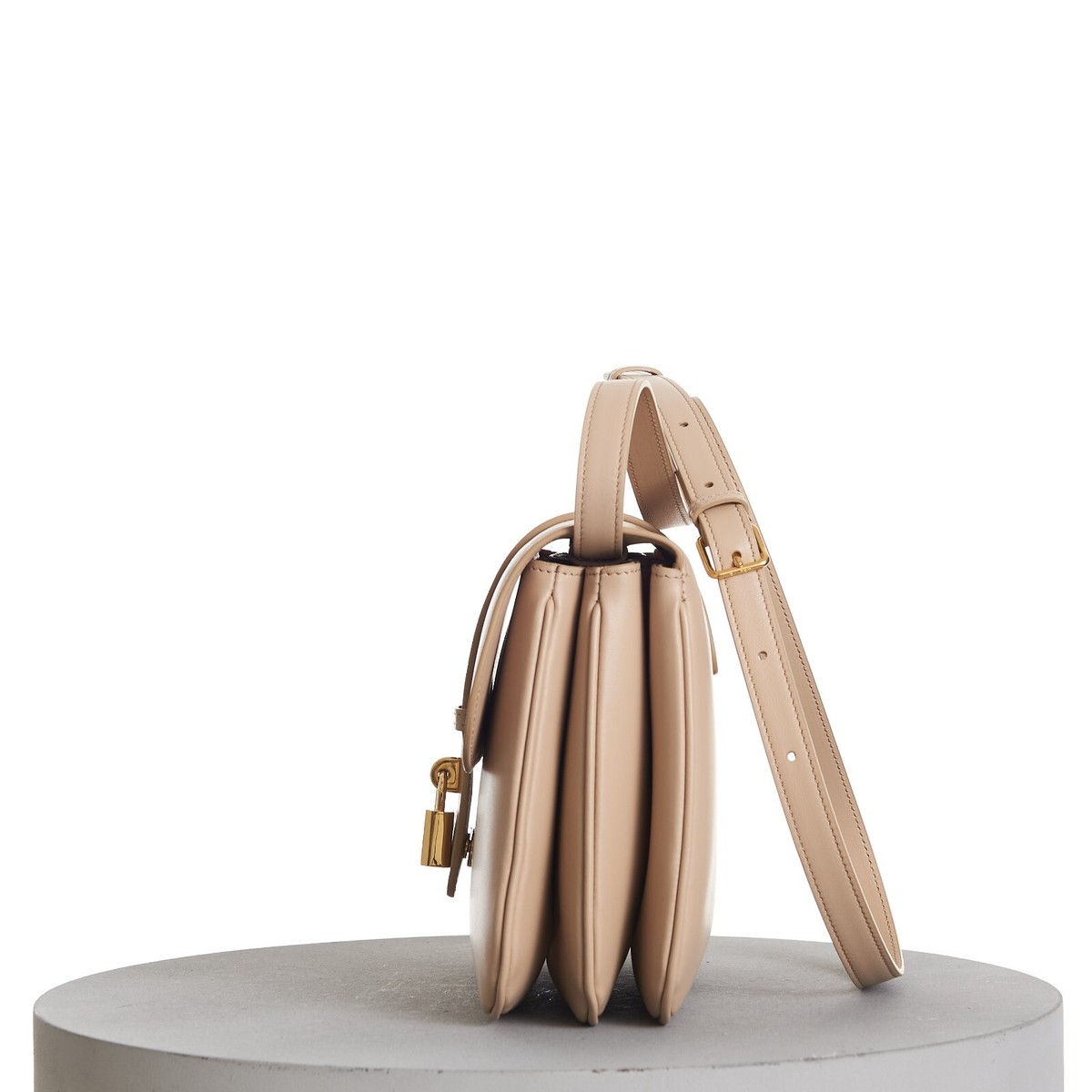 CELINE 2700$ Medium Tabou Bag - Nude Smooth Calfskin | eBay