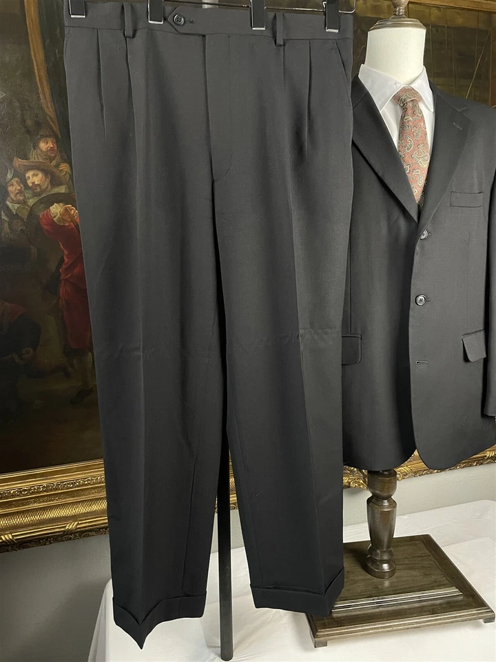 Linea Uomo 44R 34 x 28 2 Piece Black 100% Wool 3 Button Pleated Pants Suit - Image 2 of 4