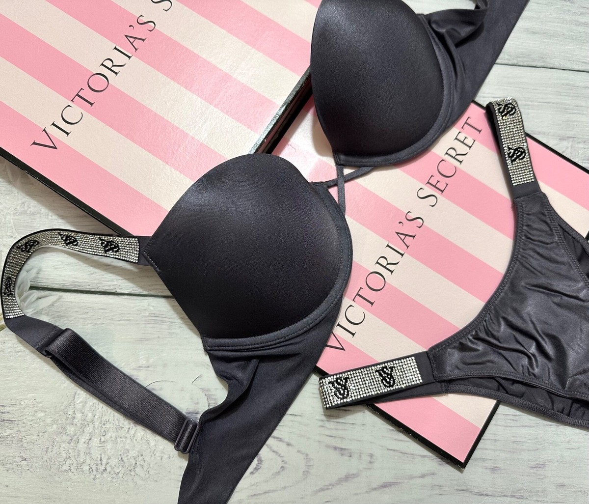 Victoria's Secret Shine Strap Smooth Bombshell Push Up Bra