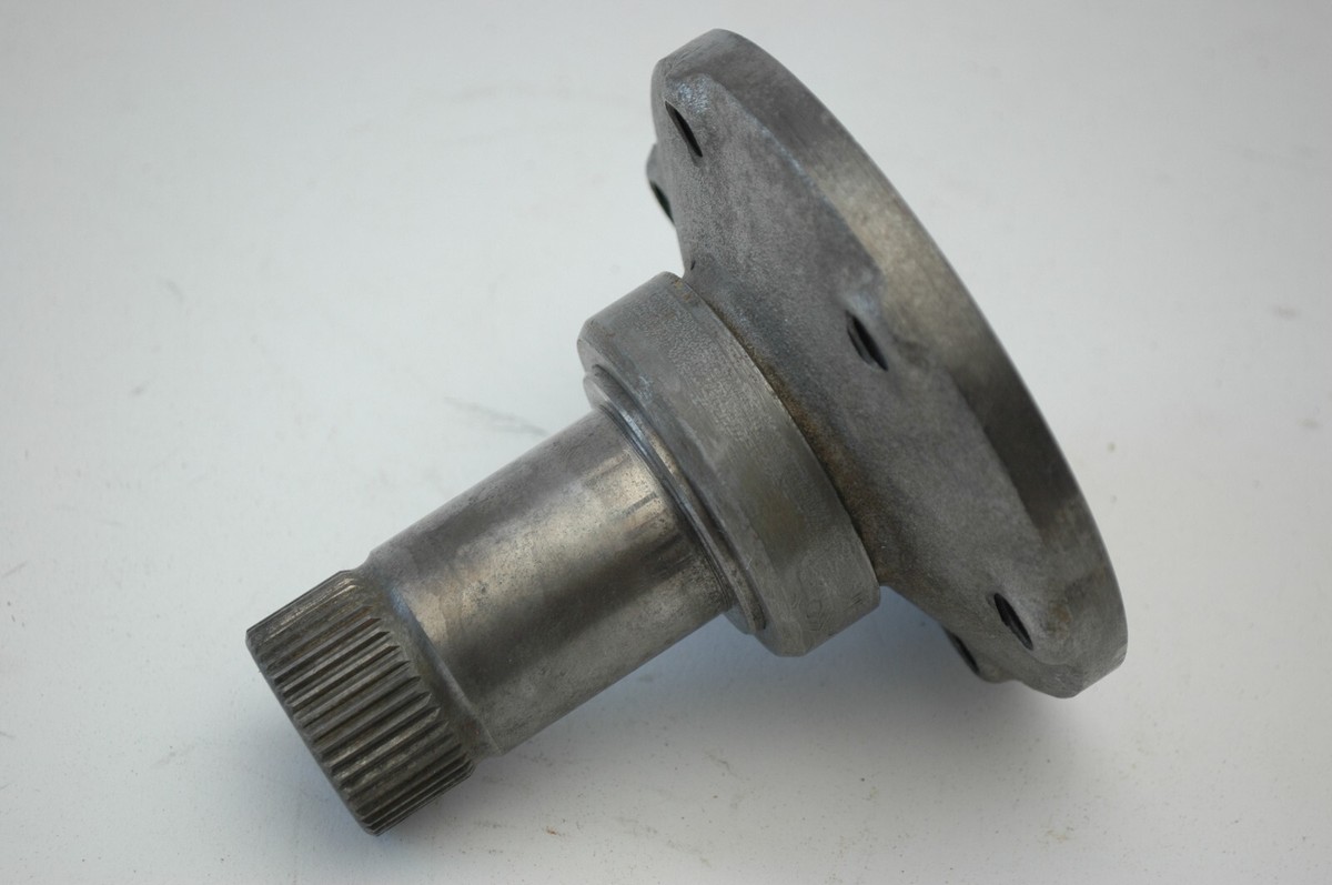 Porsche Original 930 Rear Wheel Stub Axle Flange - Pair