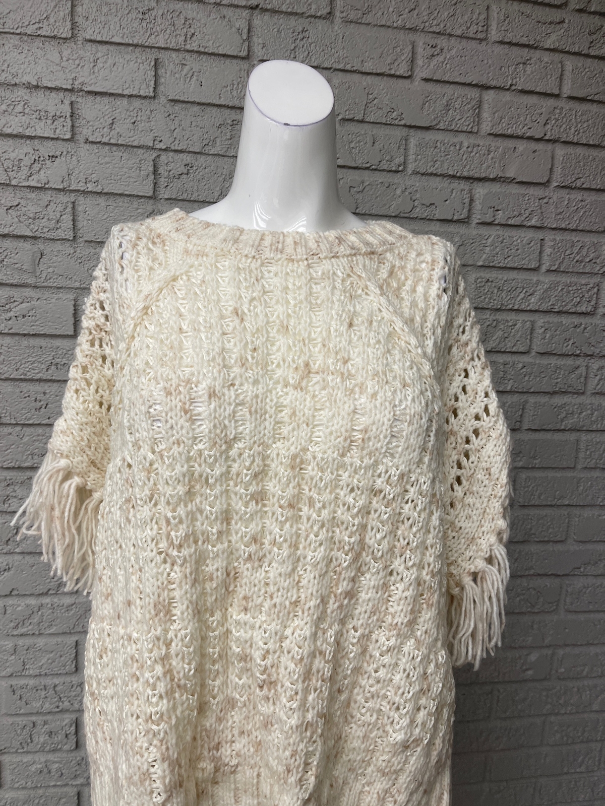 Universal Thread Women Cream Chunky Fringe Sweate… - image 4