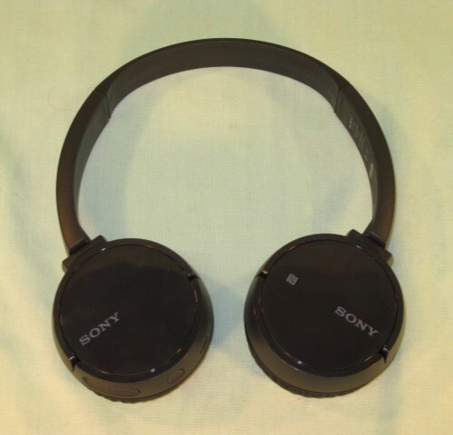 SONY Wireless Stereo Headset Over-the-Ear WH-CH500 Bluetooth TESTED WORKING - Picture 4 of 9