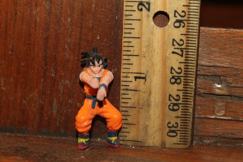 Dragon Ball Z Goku Mini Action Figure 
