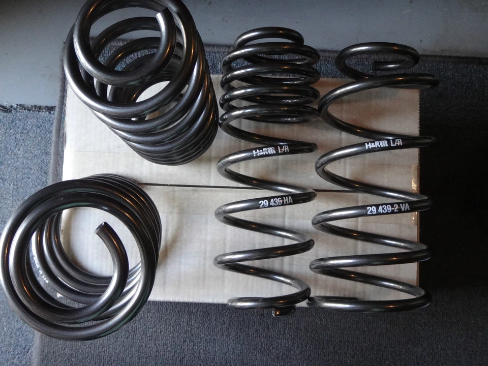 H & R SPING'S SET FOR VOLKSWAGEN GOLF IV 29439-2 FRONT REAR NEW 100 % GERMAN - Image 3 of 4