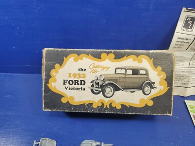AMT 32 FORD Victoria Customizing Kit 1/25 Scale-Ford | eBay