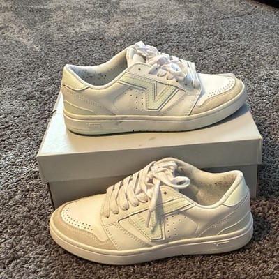 VANS White Solid Low Top Lace Up women's Athletic Sneakers Athletic Shoes