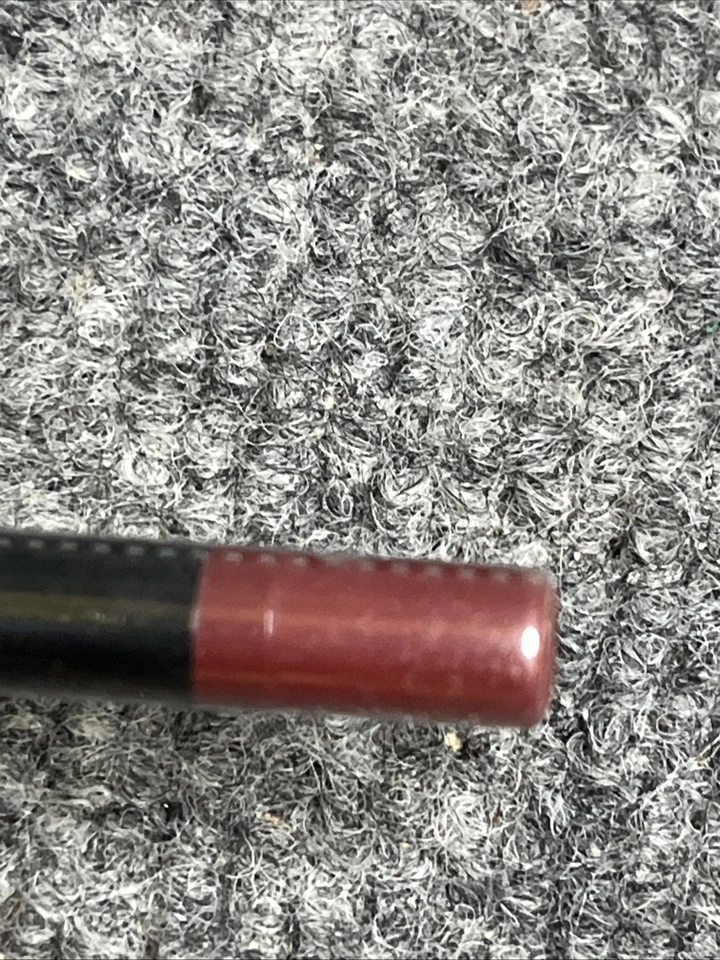L'Oreal Colour Riche Lip Liner 773 TRULY BURGUNDY - Discontinued - 4 Pack - Image 3 of 4