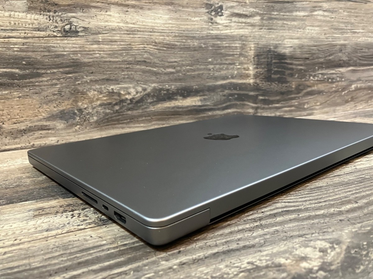 Apple MacBook Pro 16