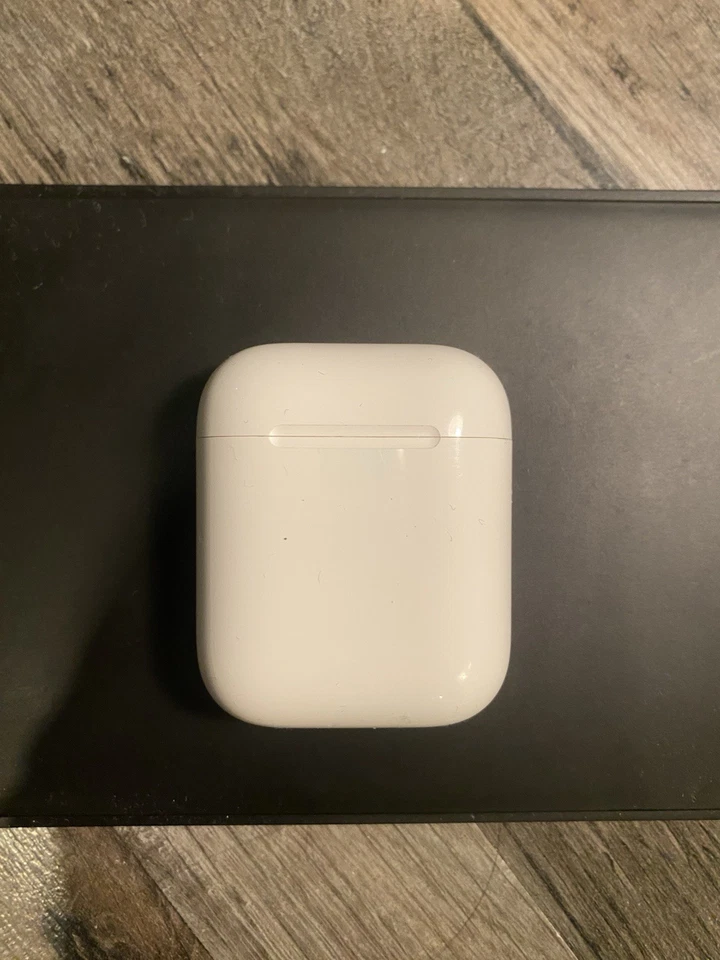 Apple AirPods (1st generation), photo 2 sur 5