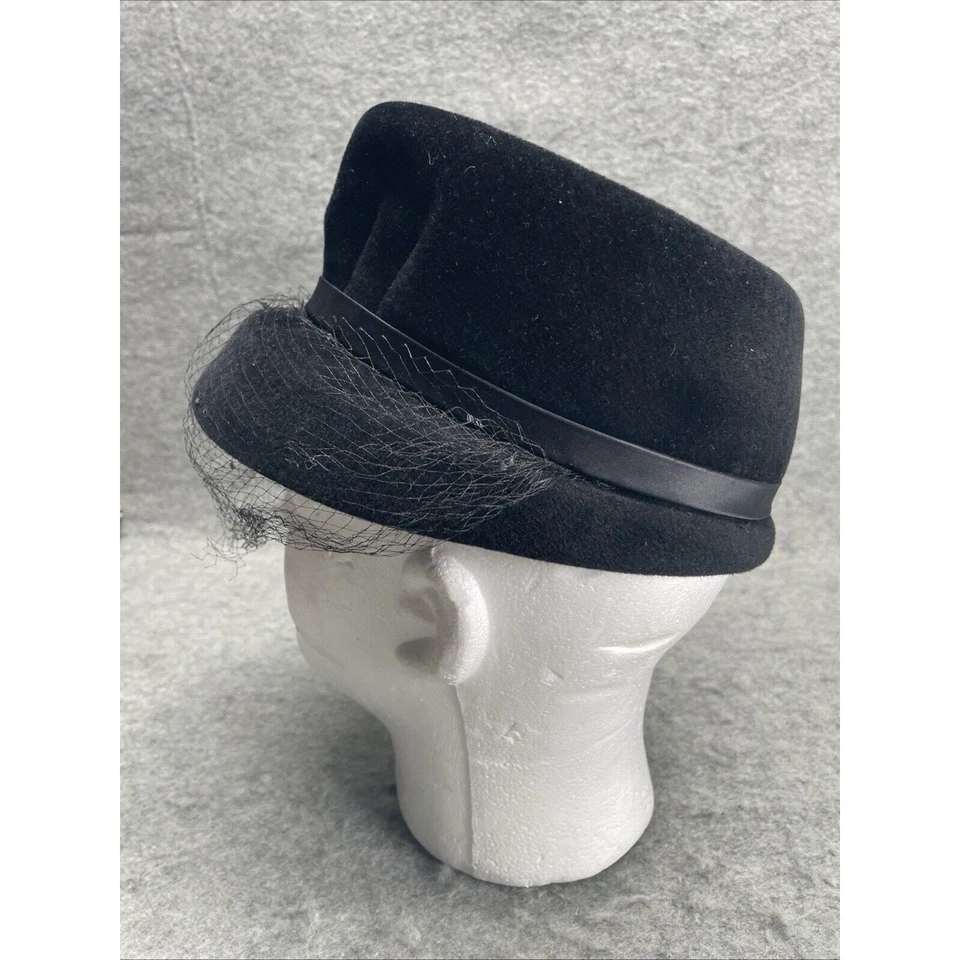 VTG Union Made Black Pillbox Hat with Brooch & Veil Wool Made in Italy - Image 3 of 4