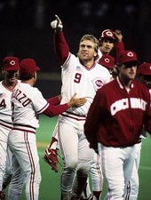 Joe Oliver Cincinnati Reds celebrates after winning Game 2 1990 Wo- Old Photo