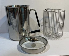 Kuhn Rikon Swiss Deep 18/10 Stainless Steel 4th Burner Pot Silicon Handles