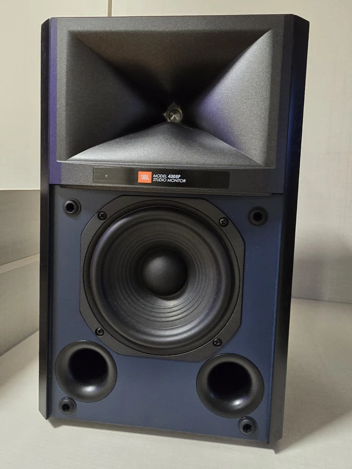 JBL Studio Monitor 4305P - Immagine 3 di 4