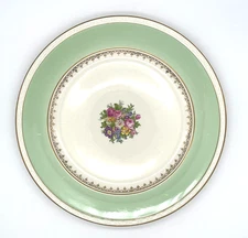 Homer Laughlin Eggshell Georgian 10" Dinner Plate H 40 N 5 Vintage MCM Green