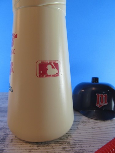 VTG MLB Minnesota Twins COCA-COLA Baseball Bat & Helmet Cap Plastic Water Bottle - Picture 7 of 12