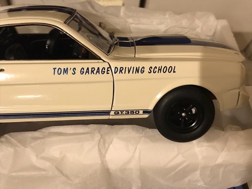 1/18 ACME / GMP 1965 TOMS GARAGE DRIVING SCHOOL SHELBY GT 350 MUSTANG 102 Made - Picture 6 of 6