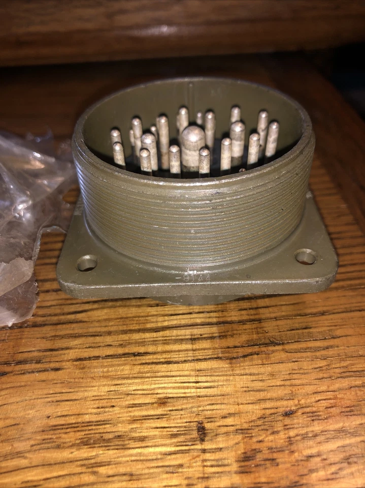 Eaton 31 PIN Circular FEMALE Connector Receptacle Outlet Part New Fast Free Ship - Image 3 of 4