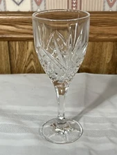 Shannon Crystal Wine Goblet Dublin Pattern 7-5/8"