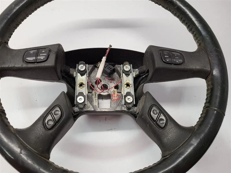 GMC ENVOY 2005-2009 VOLANTE DE CUERO CON CONTROLES ACCESORIOS Foto 2 de 4