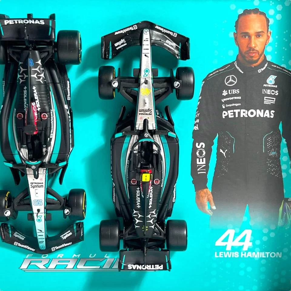 Set Modellini F1 Bburago 1/43 2x Mercedes W15 Lewis Hamilton #44-George Russe... - Immagine 3 di 4