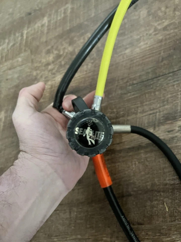 Regulador de buceo Foto 2 de 4