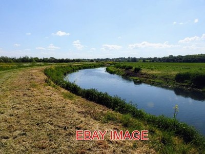 FOTO THE RIVER TONE THE RIVER TONE
