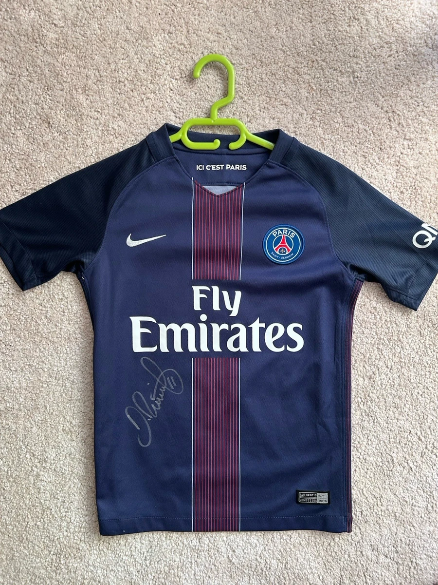 Offre-toi un maillot dédicacé par ton joueur préféré