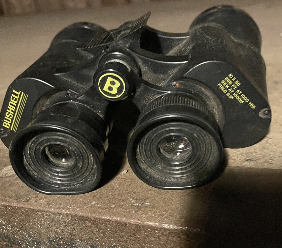 Bushnell Binoculars 10x50 288 FT at 1000 Yards 96M at 1000m Field 5.5