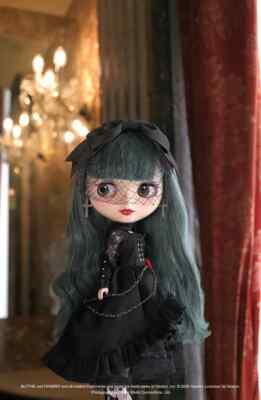 Neo Blythe Silent Lucretia CWC Limited Fashion Doll Japan