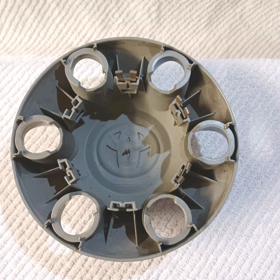 20052023 Toyota Steel Wheel Hub Center Cap OEM Used 4260B04010