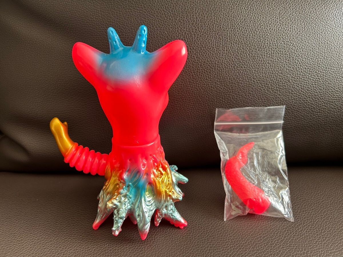 TURN UP TOYS BUG BUG-BJ- ソフビ SOFVI TURN UP TOYS BUG BUG-BJ- ソフビ SOFVI