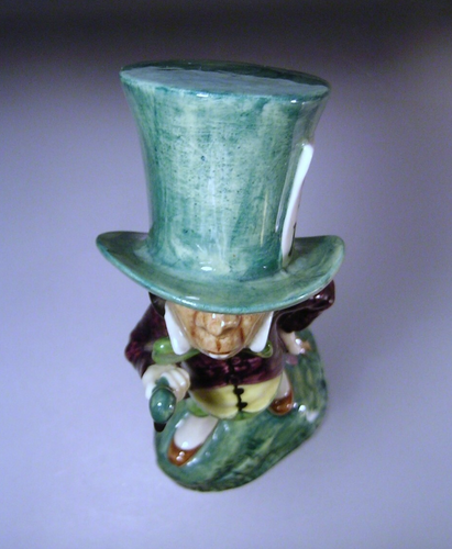 Vintage Alice in Wonderland Mad Hatter Gort Porcelain Figurine- Damage - Picture 6 of 12