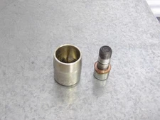 09 Harley Dyna Fat Bob FXDF front fork lock piece w bolt 46609-06