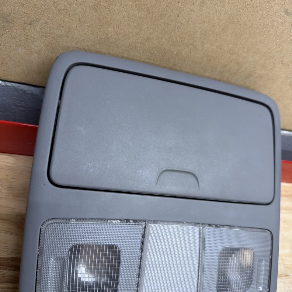 2007-2010 Hyundai Elantra Front Overhead Console Dome Light Lamp 92800-2H000 - Image 3 of 4