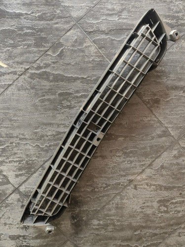 OEM GENUINE TOYOTA COROLLA LEVIN TE27 Front Grill GRILLE - Picture 6 of 6