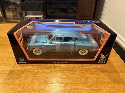 1948 Tucker Torpedo Blue Model by Road Signature 1:18 Scale