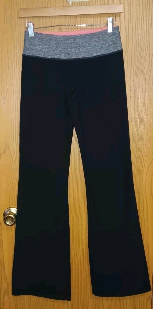 Lululemon Bell Bottom Flared Yoga Pants Womens Size S/4 Black Grey And Pink...