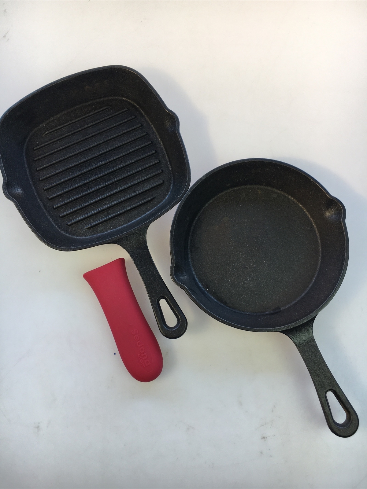 Sedona Cast Iron Skillet & Square Grill Pan 3 Piece Set Silicone Handle