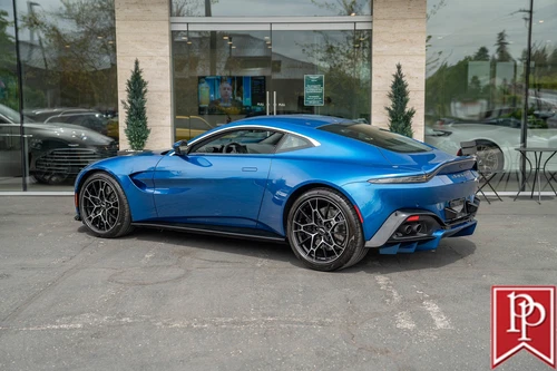 2022 Aston Martin Vantage
