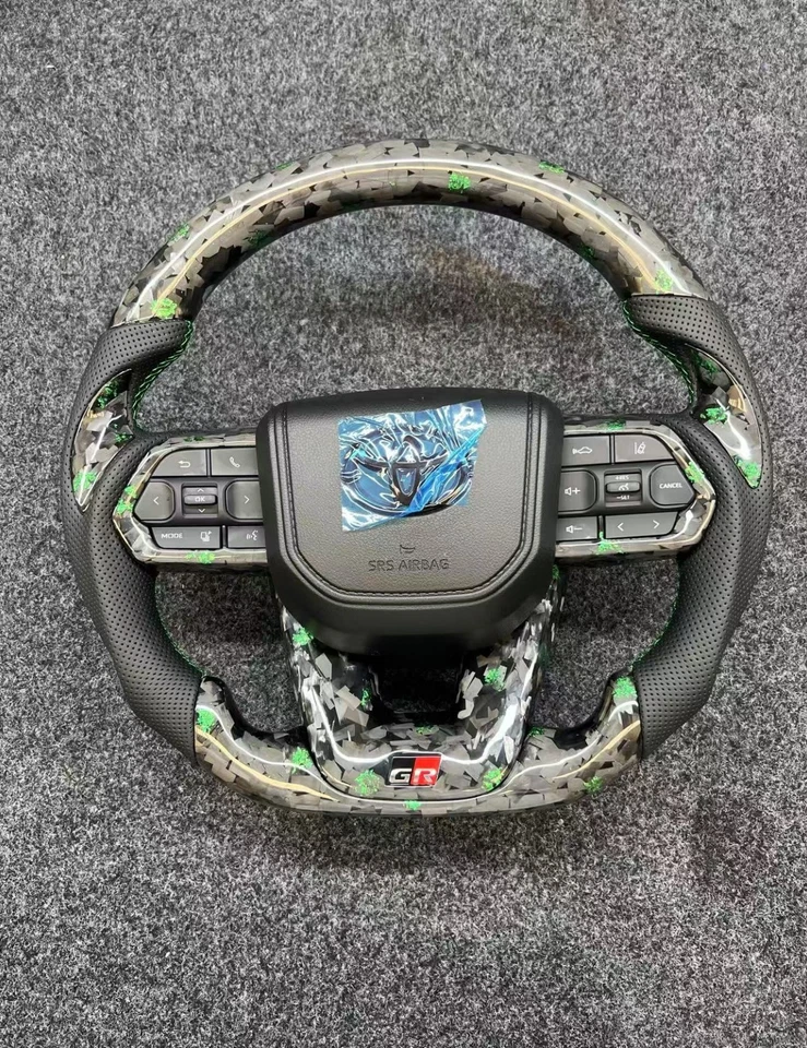 Volante de fibra de carbono para Toyota LC Hailux Alpha Land Cruiser Highlander Foto 3 de 4