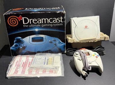 SEGA Dreamcast White Console Bundle With Box And Controller - Tested