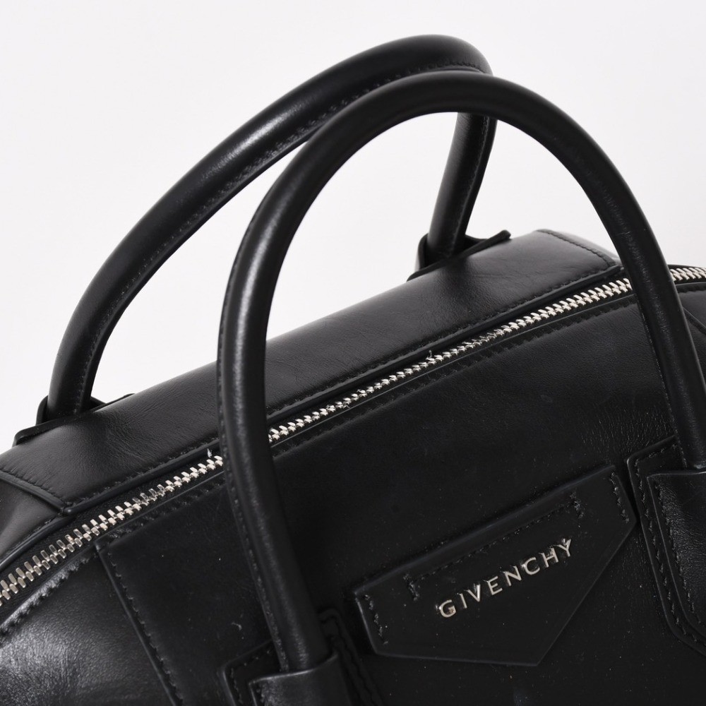 GIVENCHY Antigona Soft Small Bag Black Leather Vintage Authentic Rare image 5