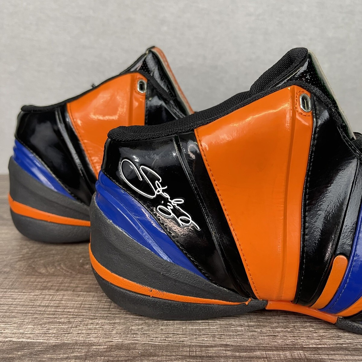 Outsydr 2 vintage basketball shoe Vintage 90s Pony M-41 Jr Hi Top Basketball Sneakers Big Kids  main image 4