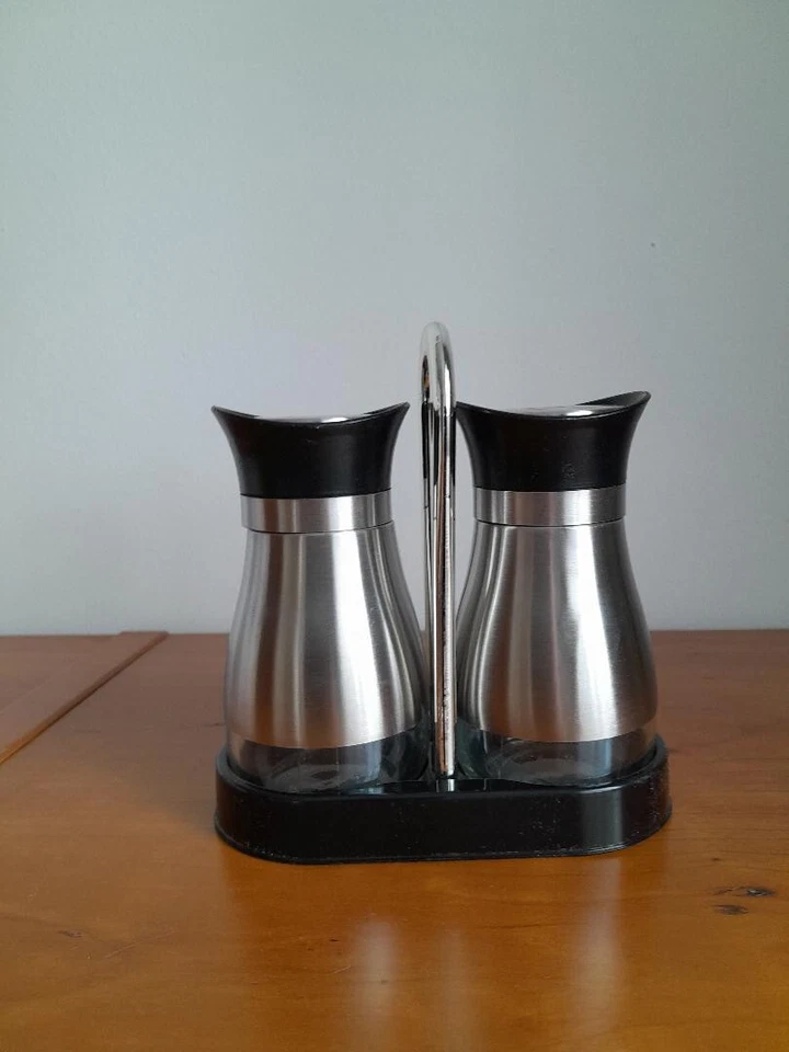 NEUES Menage Set für Pfeffer und Salz mit Ständer 3-teilig