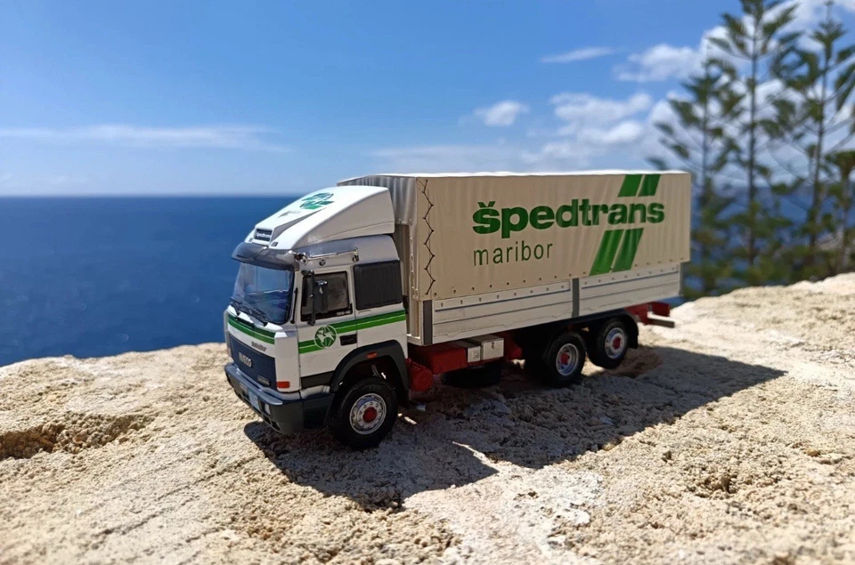 Camion Iveco 190-48 Turbostar TIR Spedtrans Maribor Die Cast Model 1/43 - Immagine 2 di 4