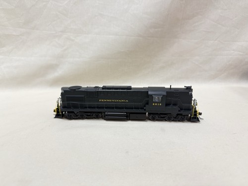 Broadway Limited - HO - PRR - Alco RSD-15 Diesel #8616 Sound/DC/DCC - Train 2432 - Picture 2 of 18