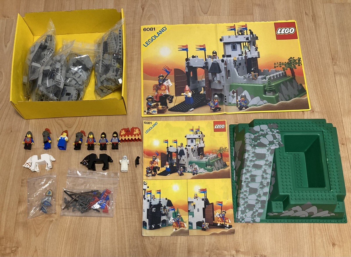 Lego vintage castle 6081 King's Mountain Fortress complet avec