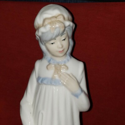 Vtg Sango Porcelain Spain Figurine Lady/Girl Lladro Style 8,5