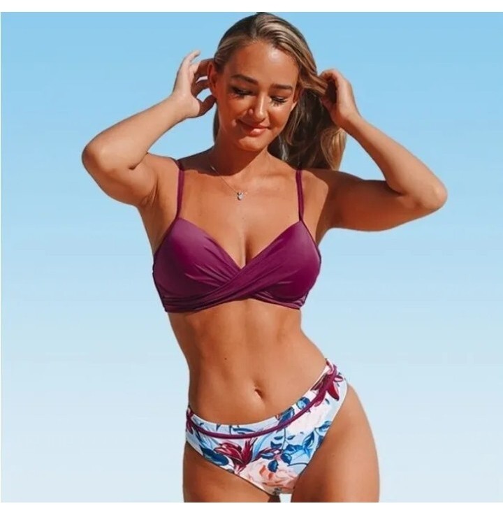 Cupshe Women Twist Front Cutout Bikini Set Swimsuit Low Waisted Sz