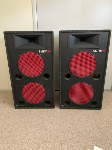 Fender Sunn SPL 1226 4 FT Tall Loud 